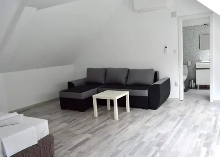 тузлата пентхаус / Tuzlata Penthouse Apartment